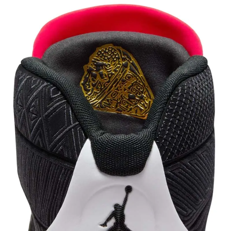 کتونی Jordan 38 رنگ سفید مشکی قرمز