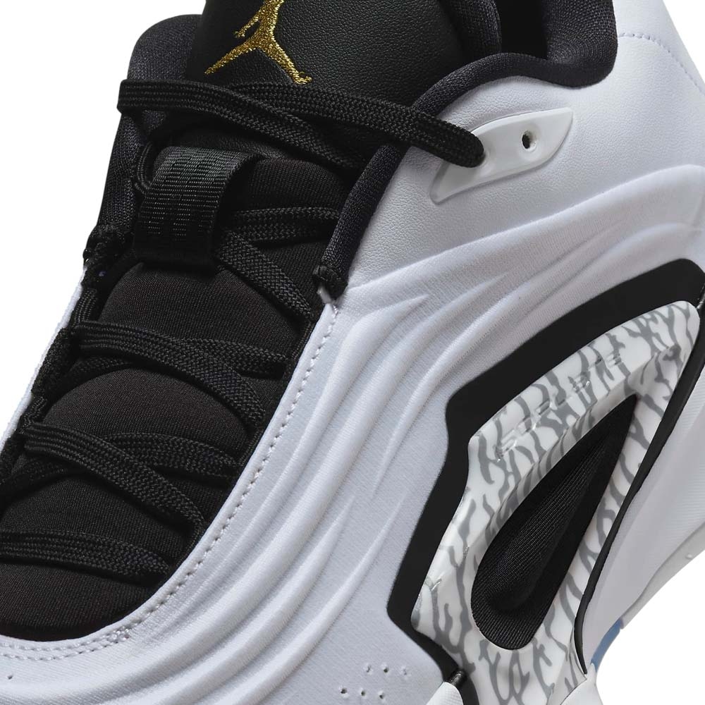 کتونی بسکتبال Jordan Luka 3 رنگ سفید مشکی
