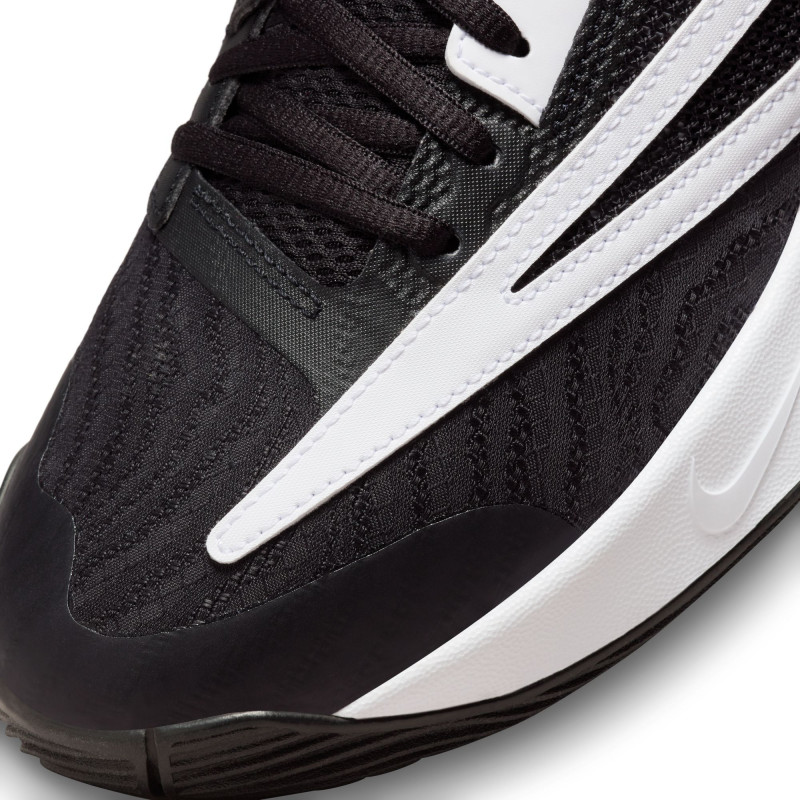 کتونی بسکتبال Nike Giannis Immortality 3 رنگ مشکی سفید